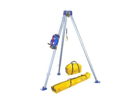 TRIPODS 7500 Tripod Kit